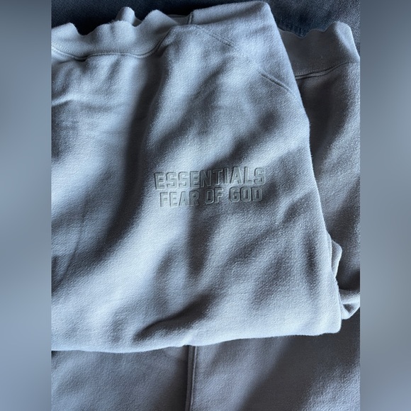 Essentials Set - Picture 3 of 6